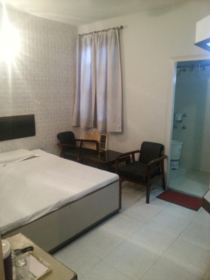 Hotel Greens Ludhiana Extérieur photo